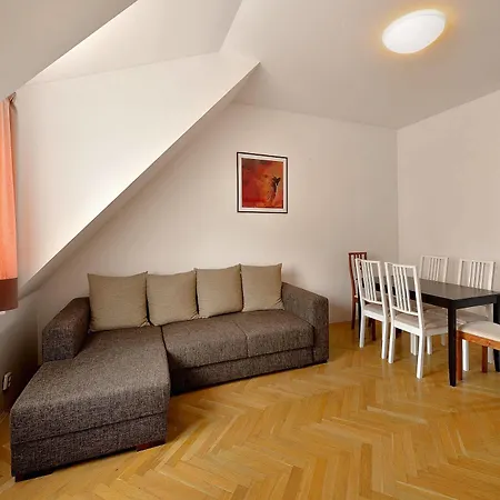Apartmán Ambiente Serviced - Tallerova